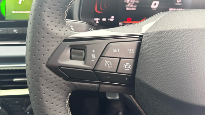 SEAT Arona 1.0 TSI SE 5dr Petrol Hatchback - Image 17